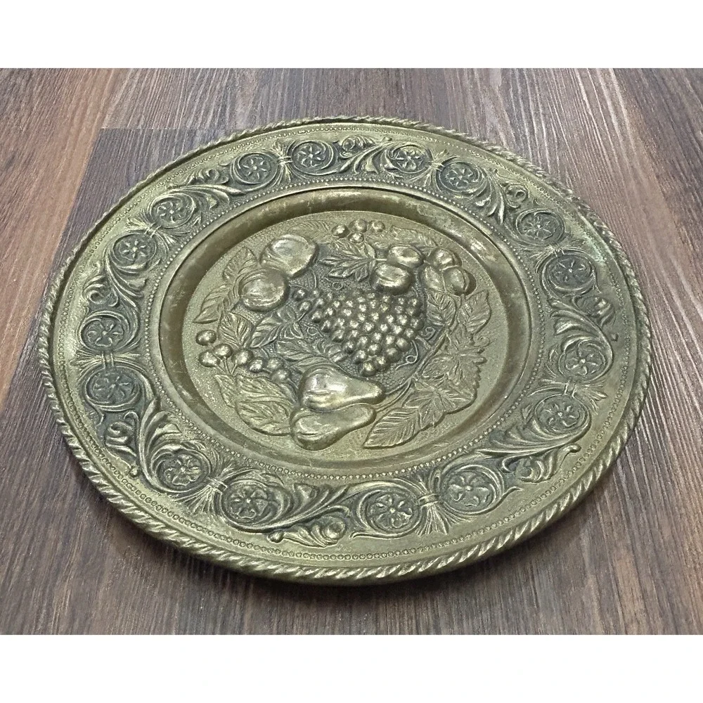Vintage Peerage Brass Embossed Wall Hanging 2 Plates Made‎ In England